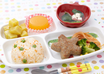 清島食品の給⾷