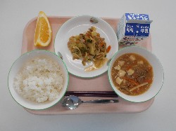日本国民食_小学校給食_麻婆豆腐