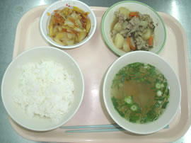 豚肉の鉄火煮、白菜のポン酢和え、スープ、ごはん