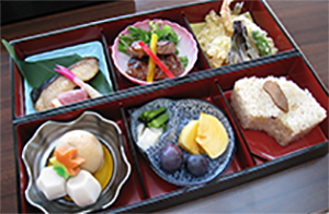 委託給食会社ランキング 入居者が喜ぶ給食会社の選び方